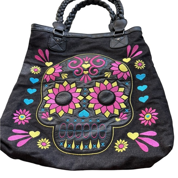Loungefly Dia De Los Muertos Sugar Skull Motif Double Braided Straps Tote Bag - Picture 1 of 13